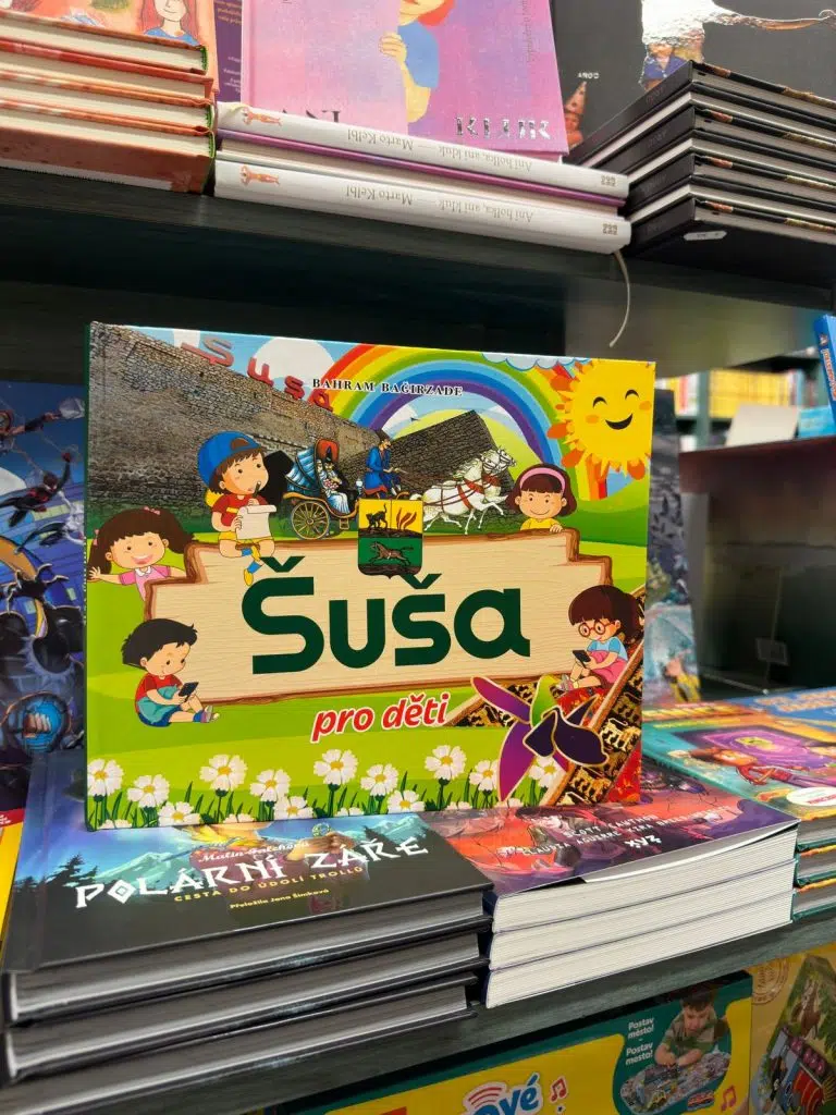 f2d24f37-58f4-40b5-b361-6ae9e6cf8917